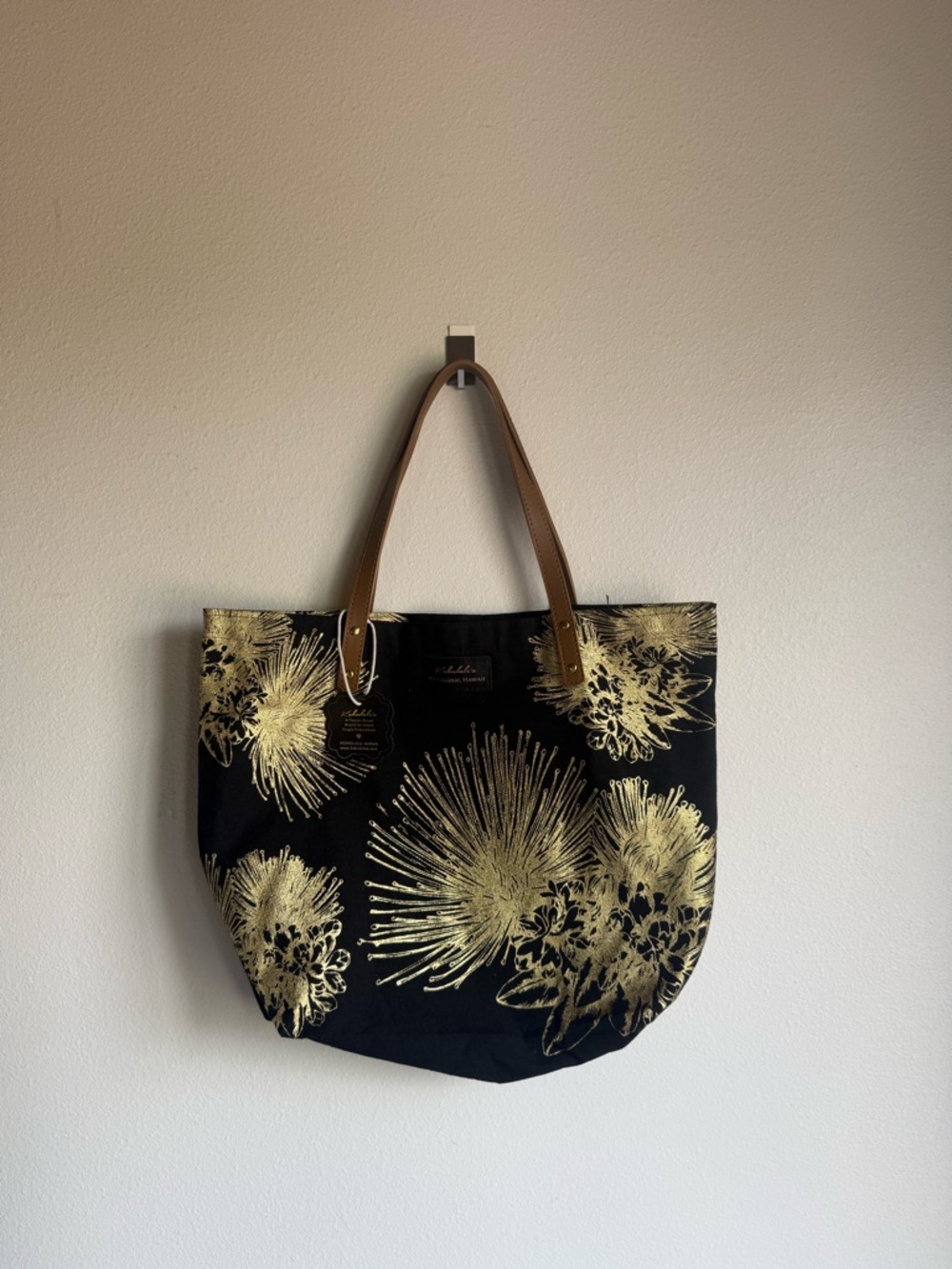 BNWT Kahulalea Tote Bag with Gold Floral Print and Brown Straps